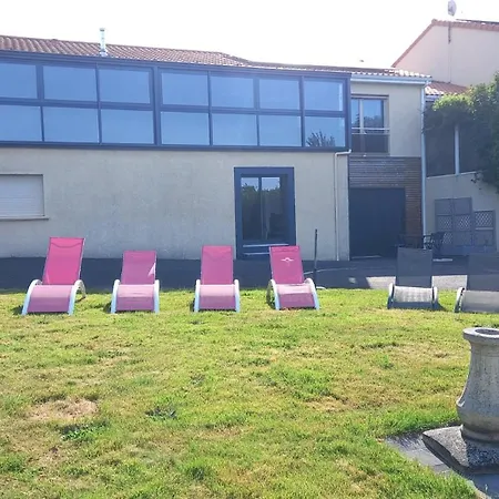 Chez Gwen Et Flo Avec Jardin Cholet